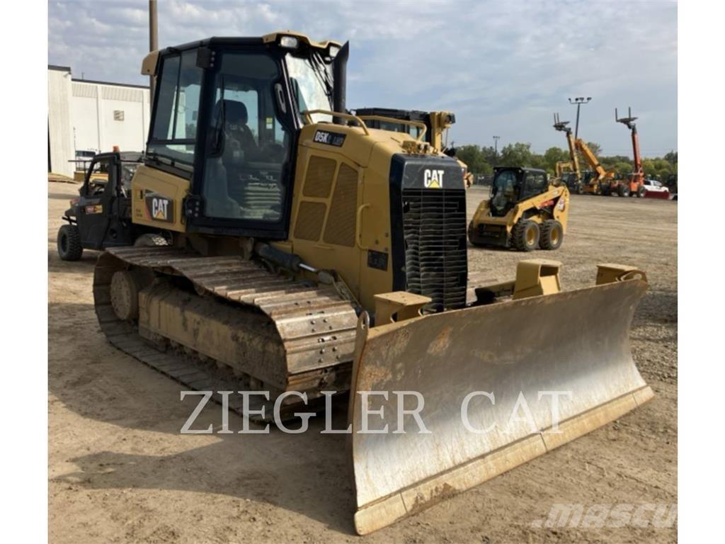 CAT D5K2 Pásové dozery