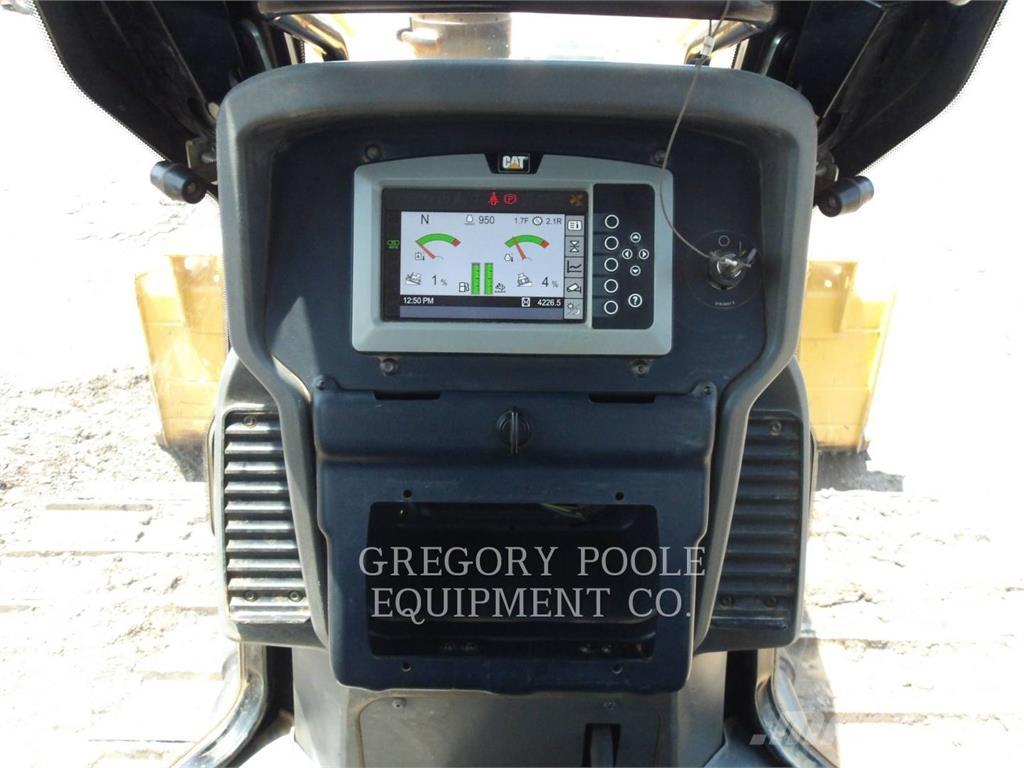 CAT D5K2LGP Pásové dozery