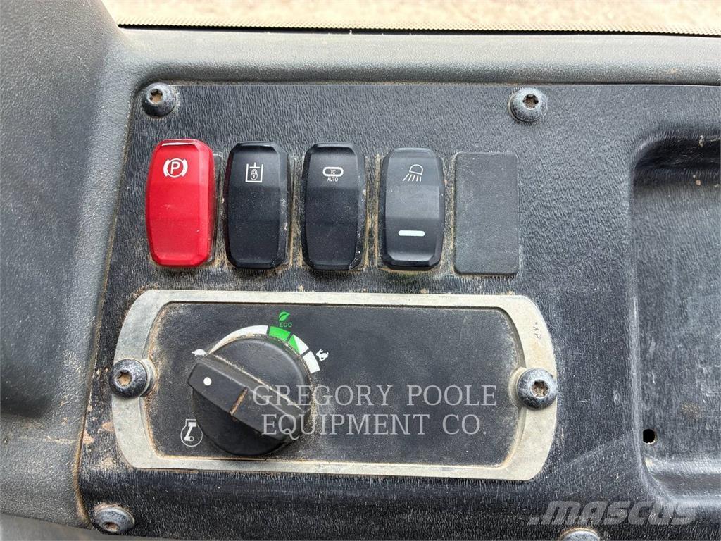 CAT D5K2LGP Pásové dozery