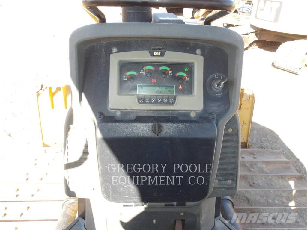 CAT D5K2LGP Pásové dozery