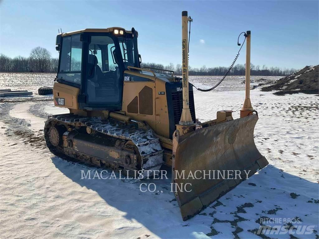 CAT D5KXL Pásové dozery