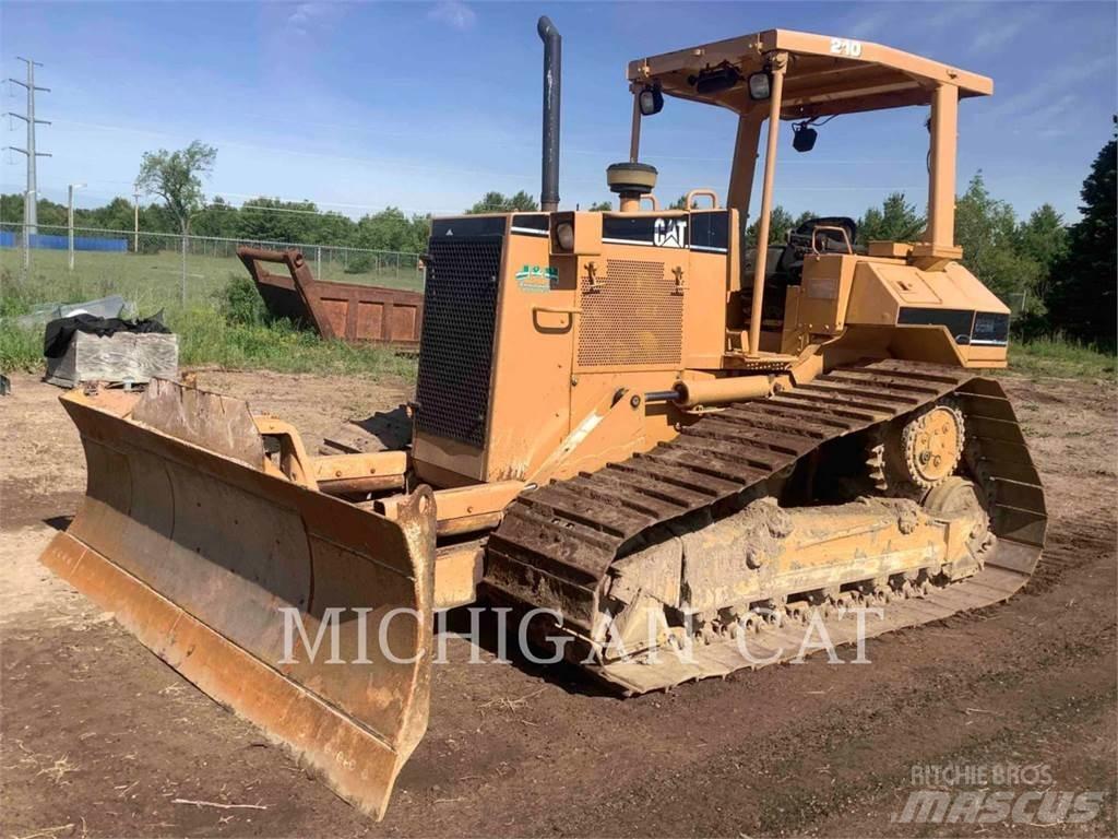 CAT D5ML Pásové dozery