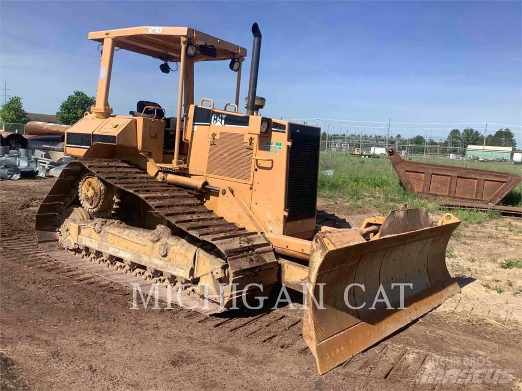 CAT D5ML Pásové dozery