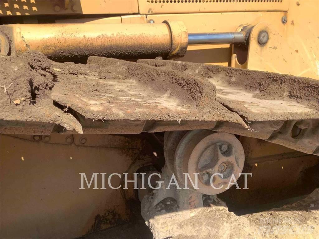 CAT D5ML Pásové dozery