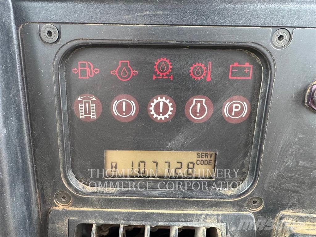CAT D5NXL Pásové dozery