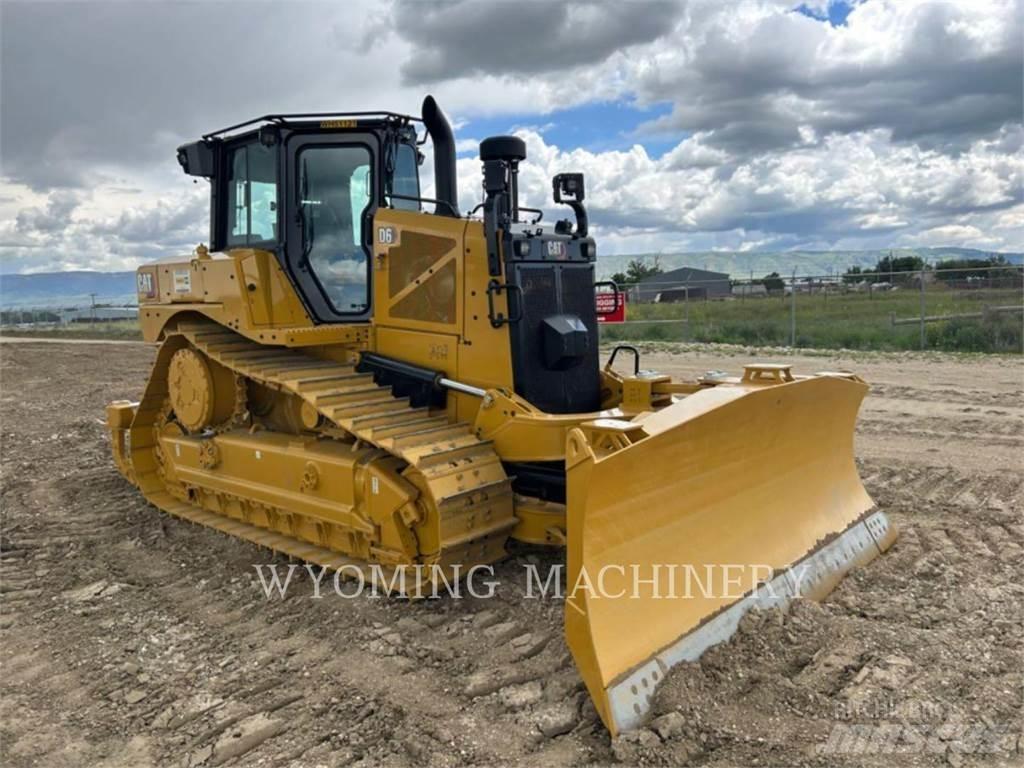 CAT D6 Pásové dozery
