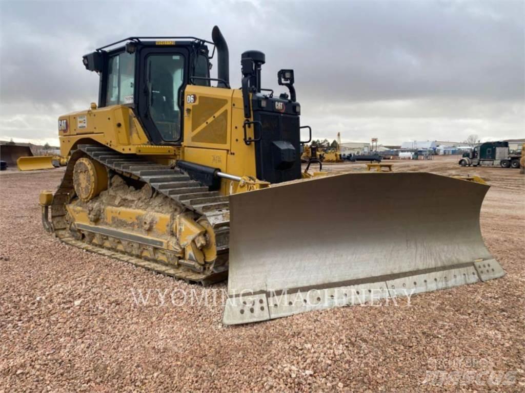 CAT D6 Pásové dozery
