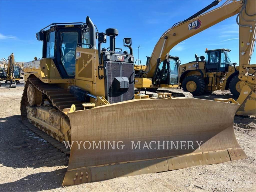 CAT D6 Pásové dozery
