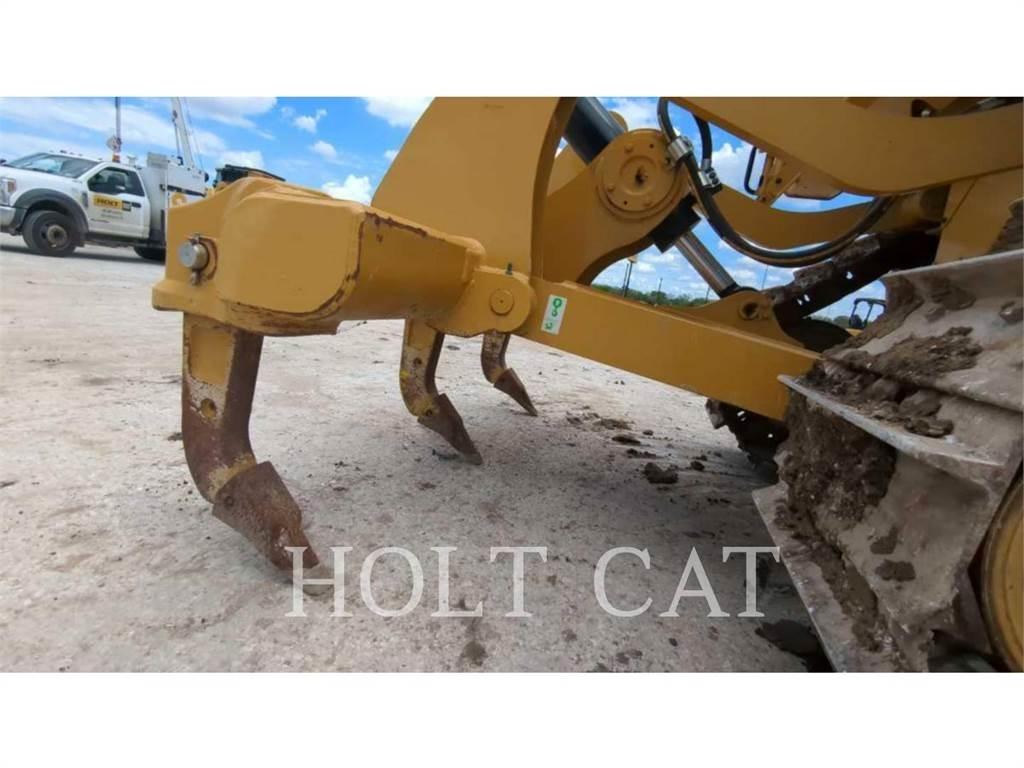 CAT D6 Pásové dozery