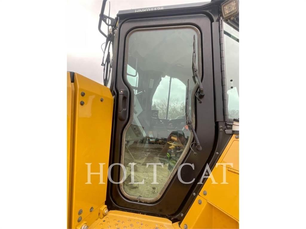 CAT D6 Pásové dozery