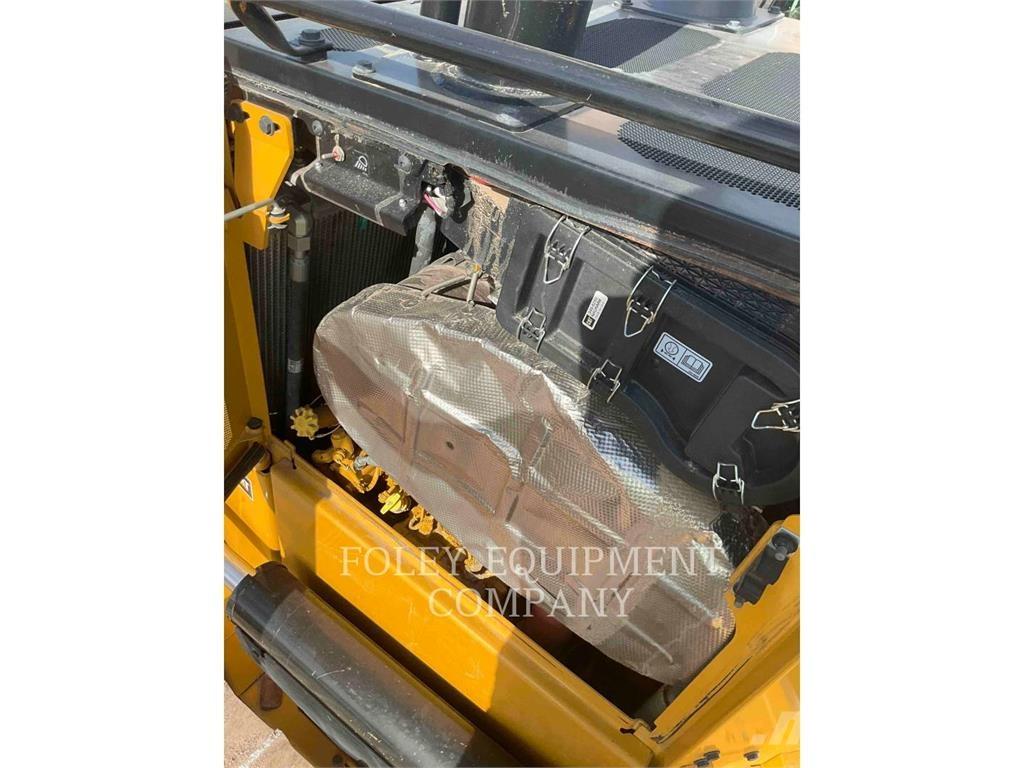 CAT D6-20V24I Pásové dozery