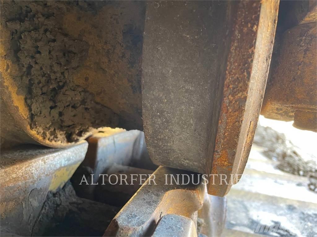 CAT D6-20VPAT Pásové dozery