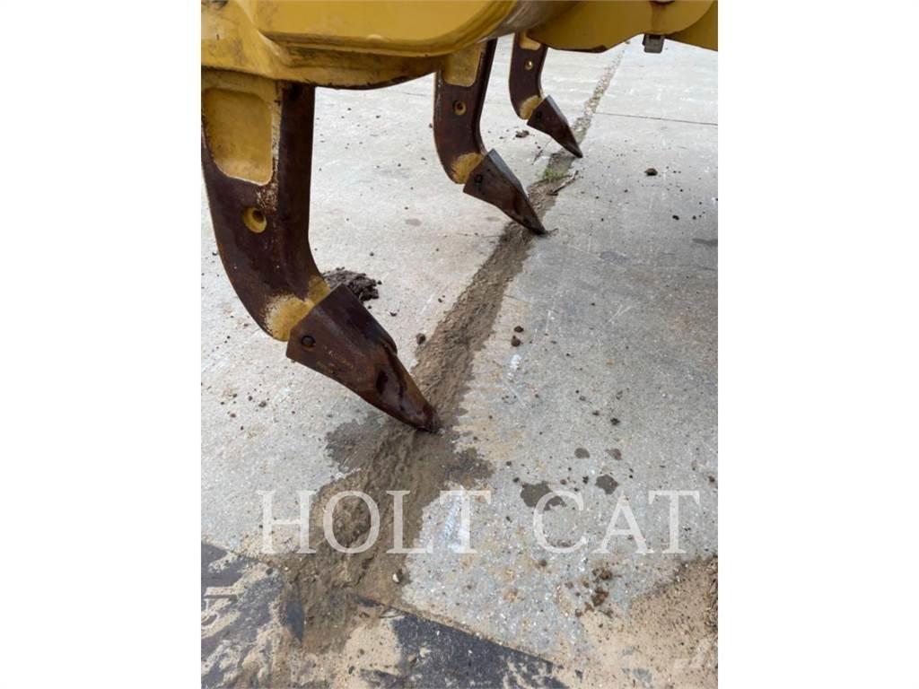 CAT D6 3D Pásové dozery