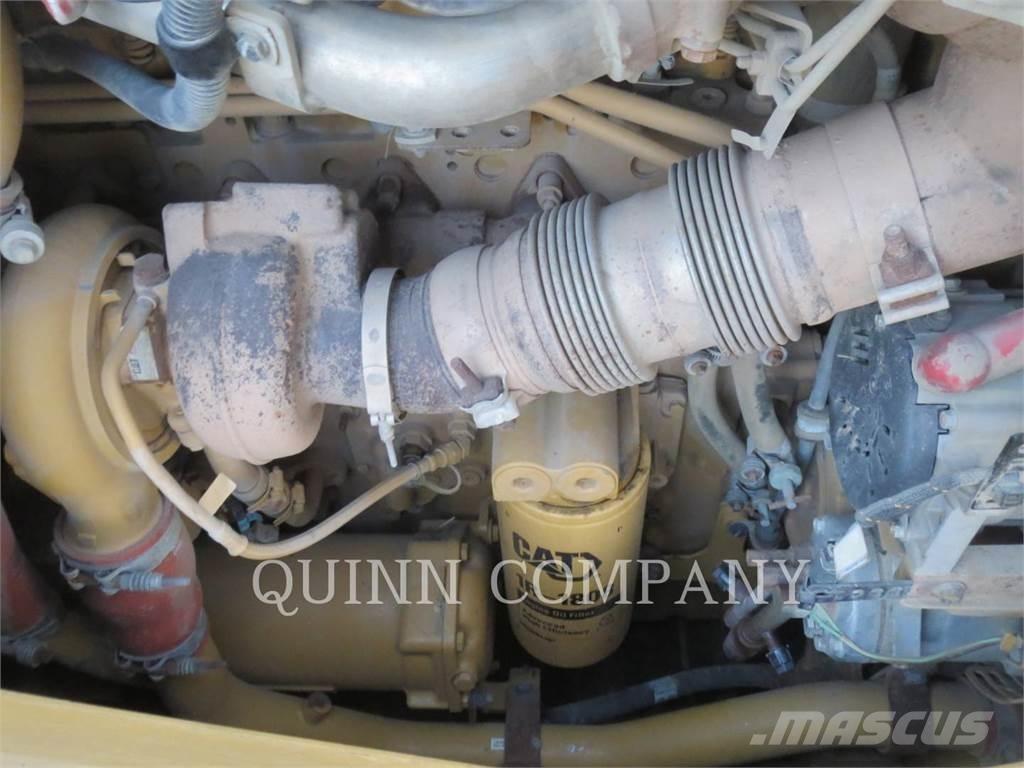CAT D6 LGP Pásové dozery