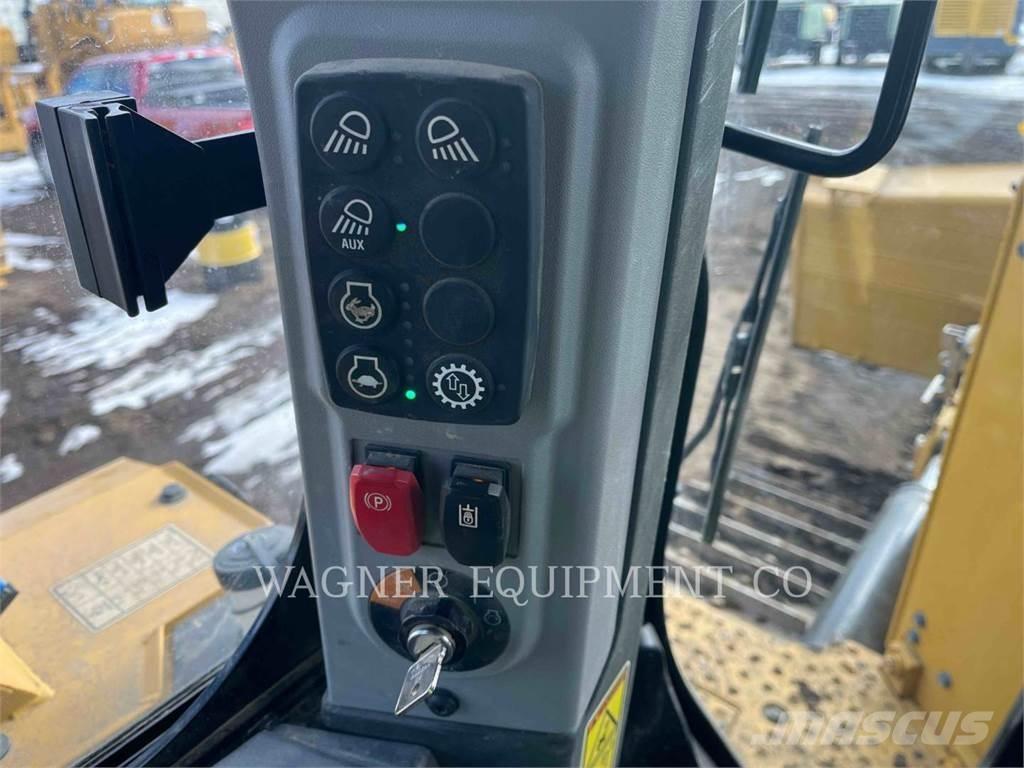 CAT D6 VP Pásové dozery