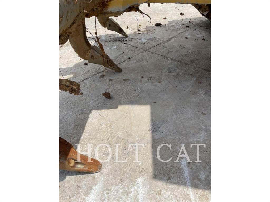 CAT D6 XELGPVP Pásové dozery