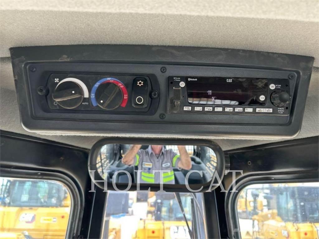 CAT D6 XEVP Pásové dozery