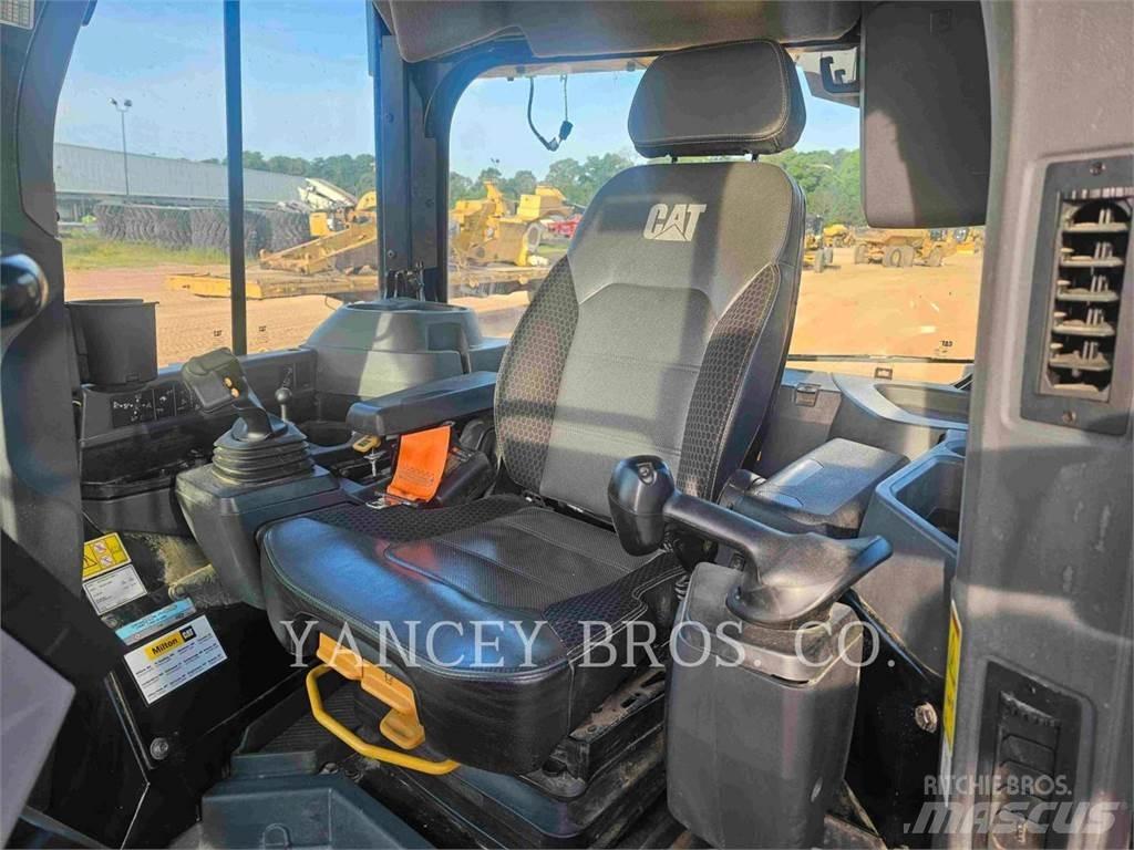 CAT D620VP Pásové dozery