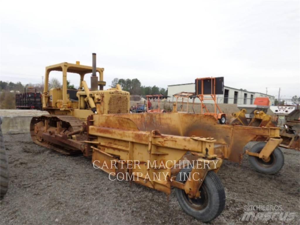 CAT D6C Pásové dozery