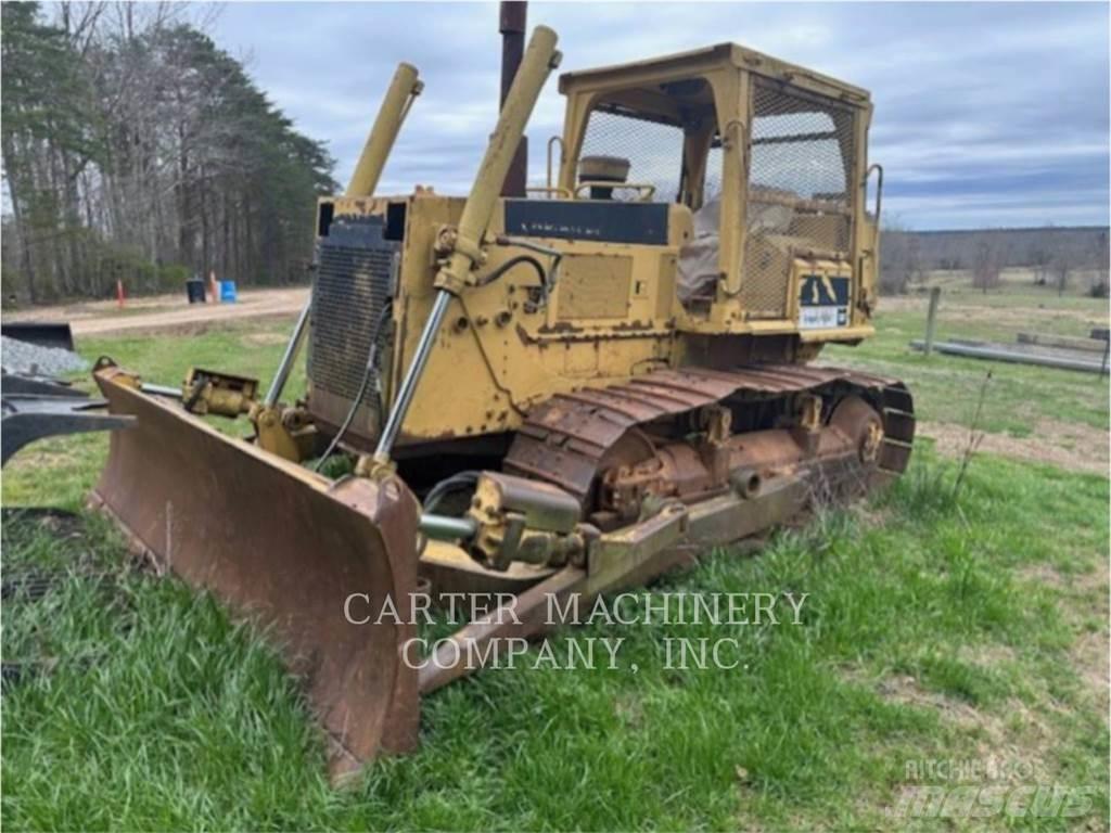 CAT D6D Pásové dozery