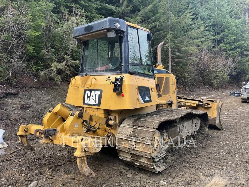 CAT D6K Pásové dozery