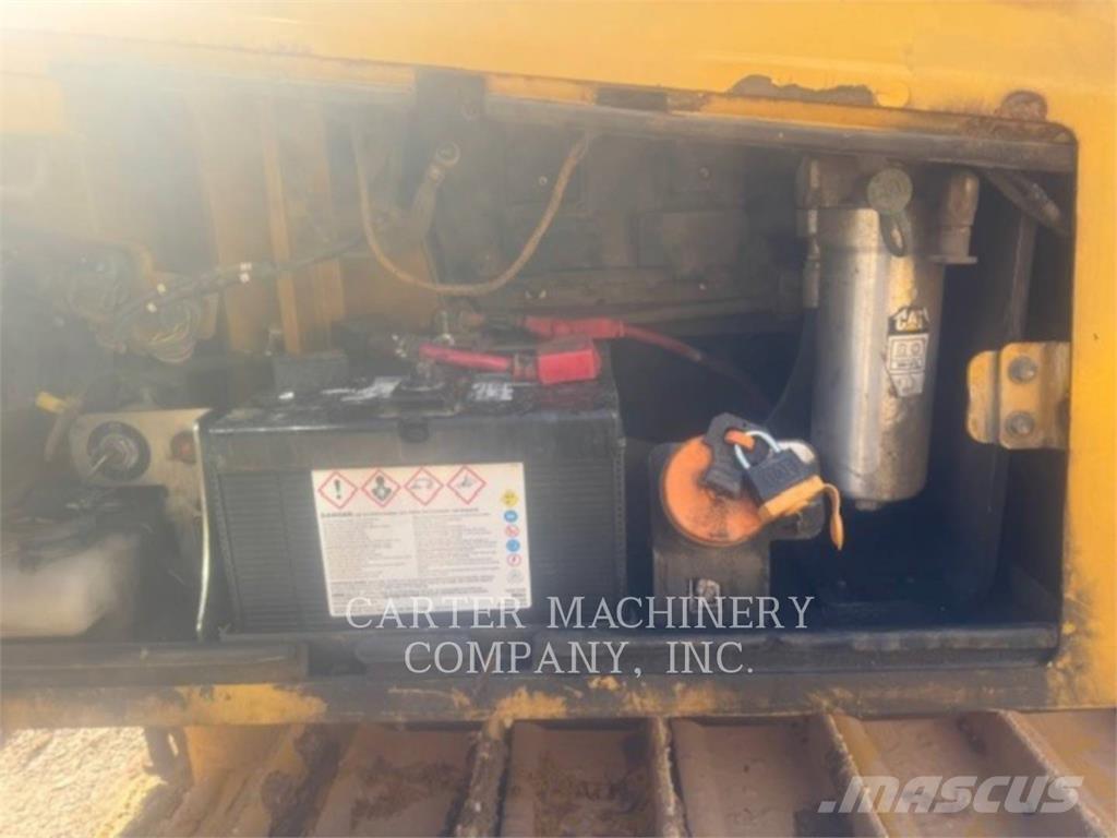 CAT D6K2 LGP Pásové dozery