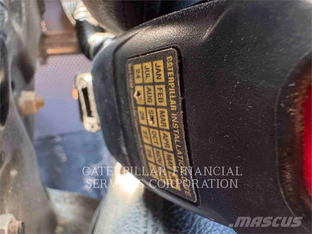 CAT D6K2LGP Pásové dozery