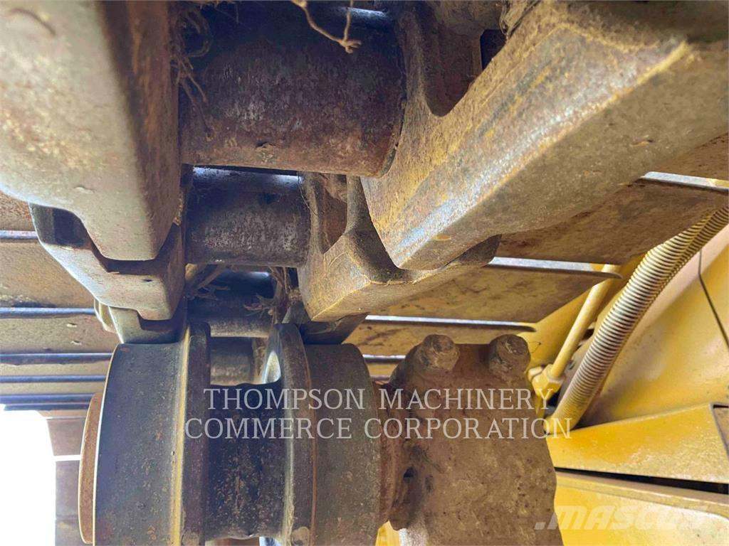 CAT D6M LGP Pásové dozery