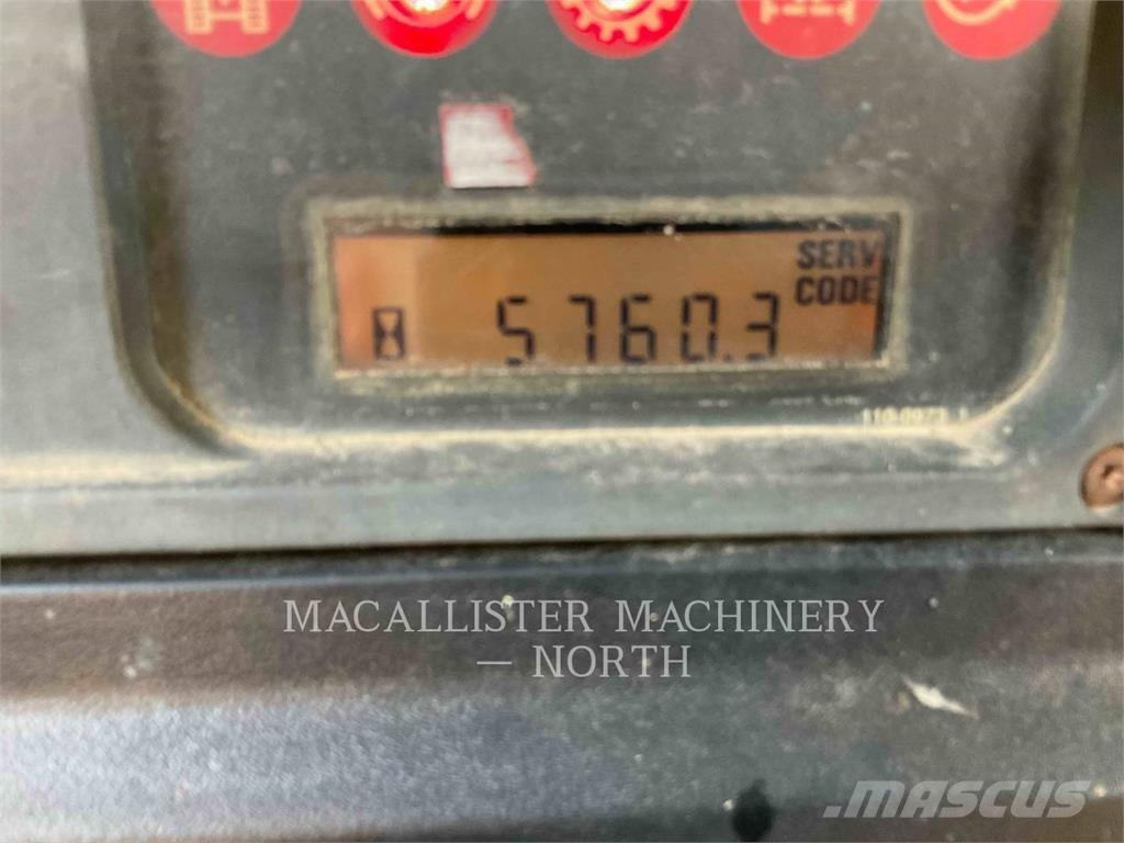 CAT D6ML Pásové dozery