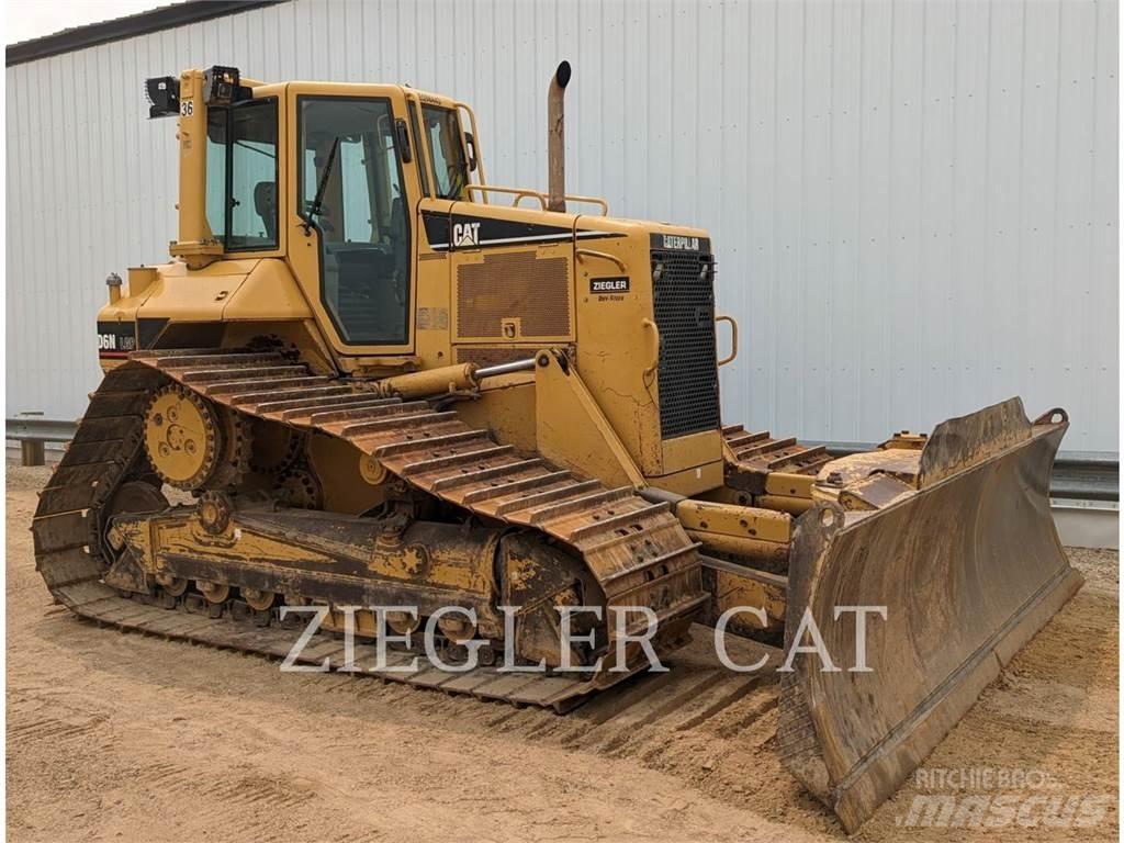 CAT D6N Pásové dozery