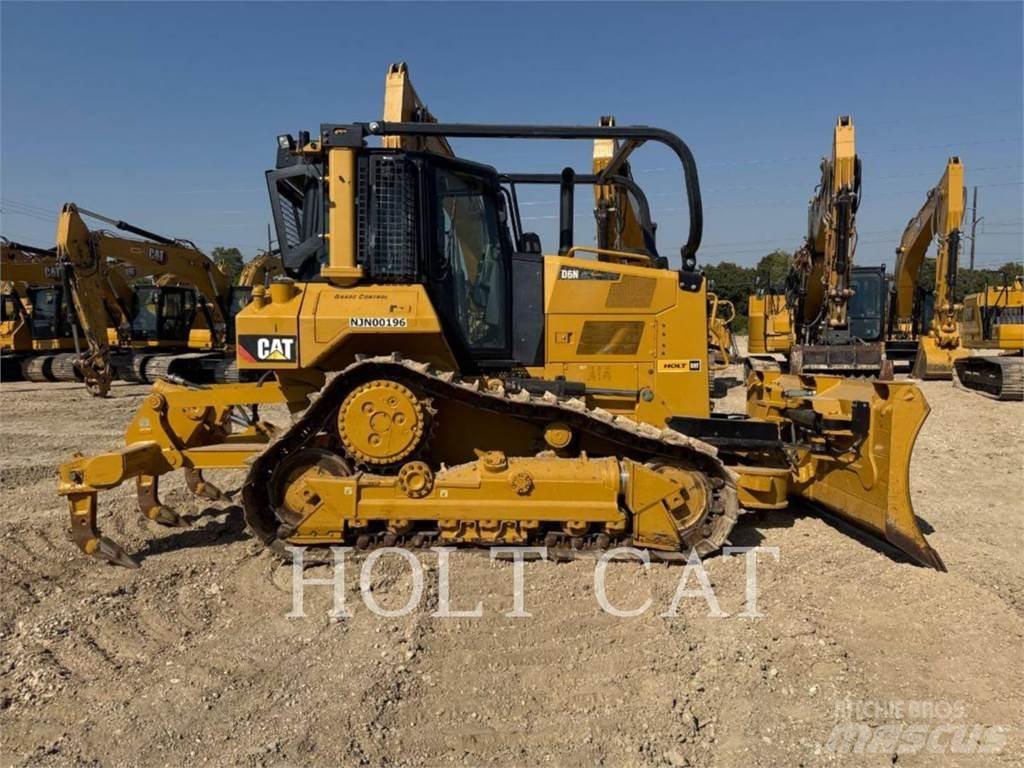 CAT D6N Pásové dozery