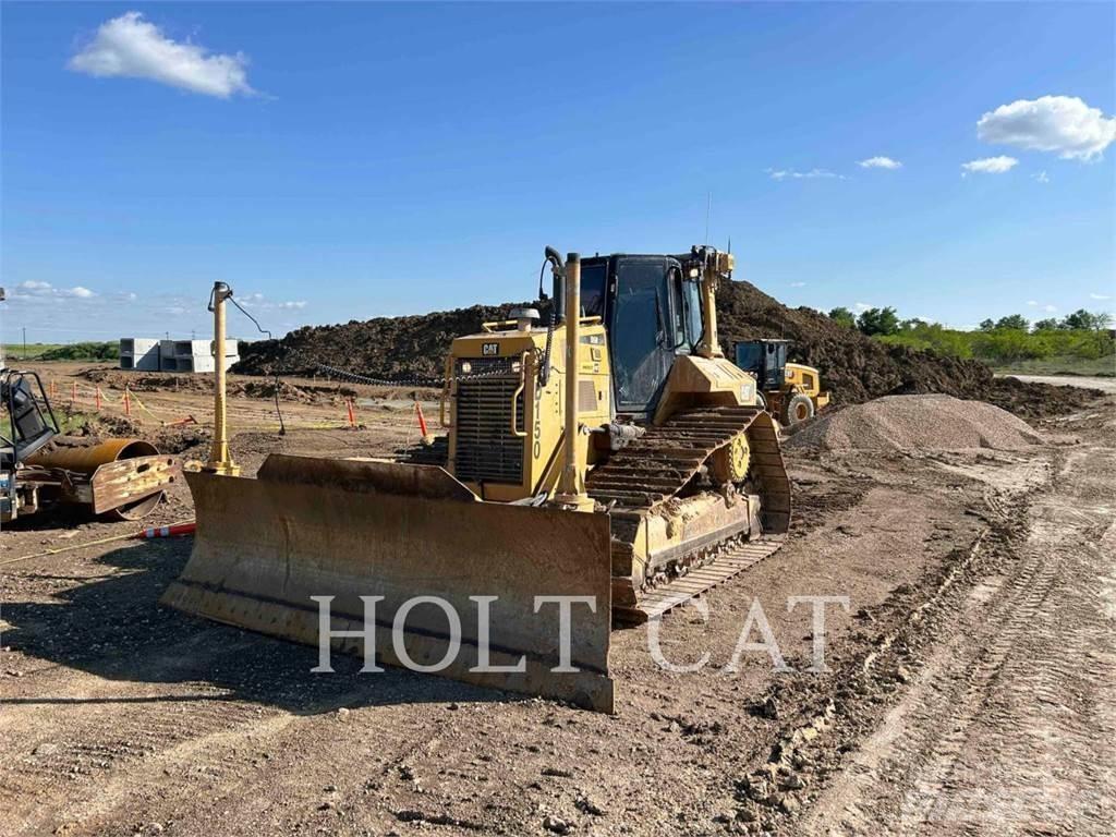 CAT D6N Pásové dozery
