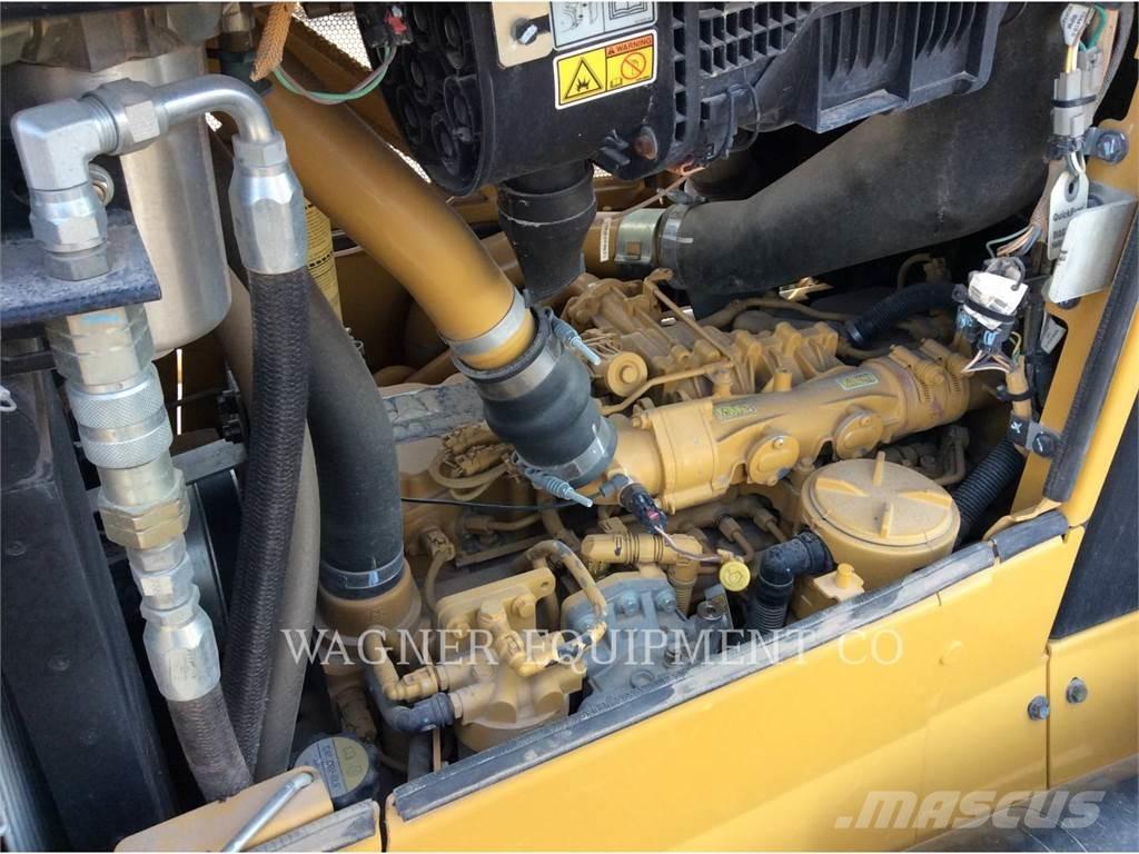 CAT D6N LGP PL Pásové dozery
