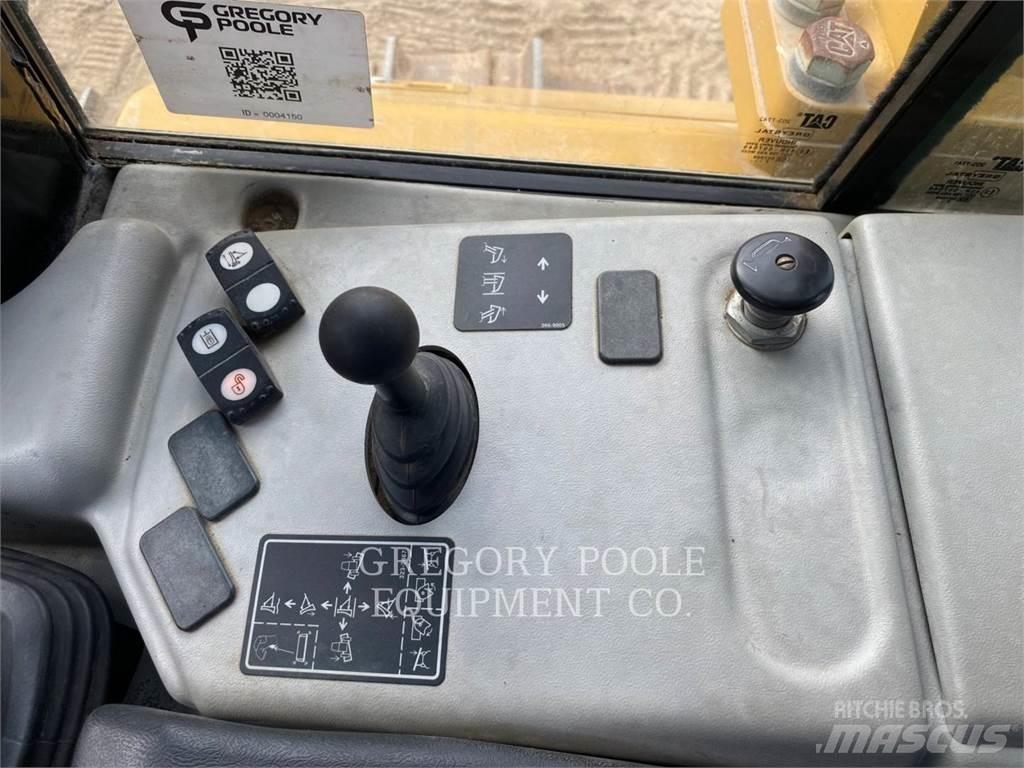 CAT D6NLGP Pásové dozery