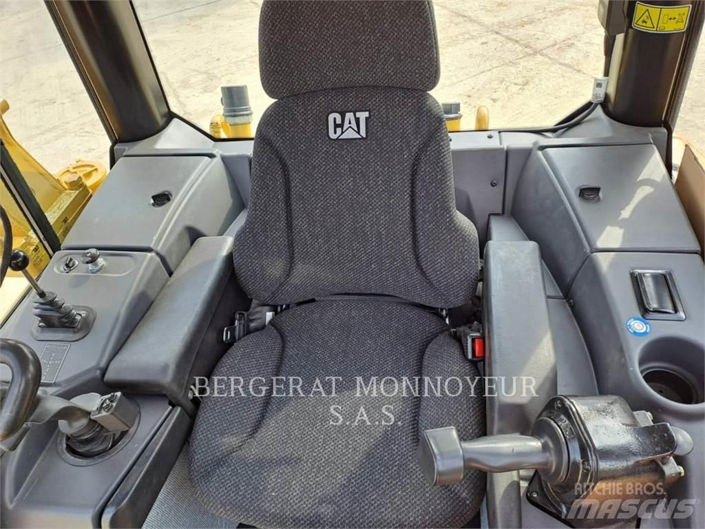 CAT D6NLGP Pásové dozery