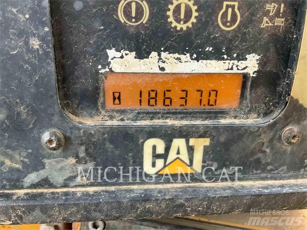 CAT D6RL Pásové dozery