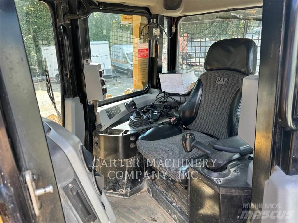 CAT D6T Pásové dozery