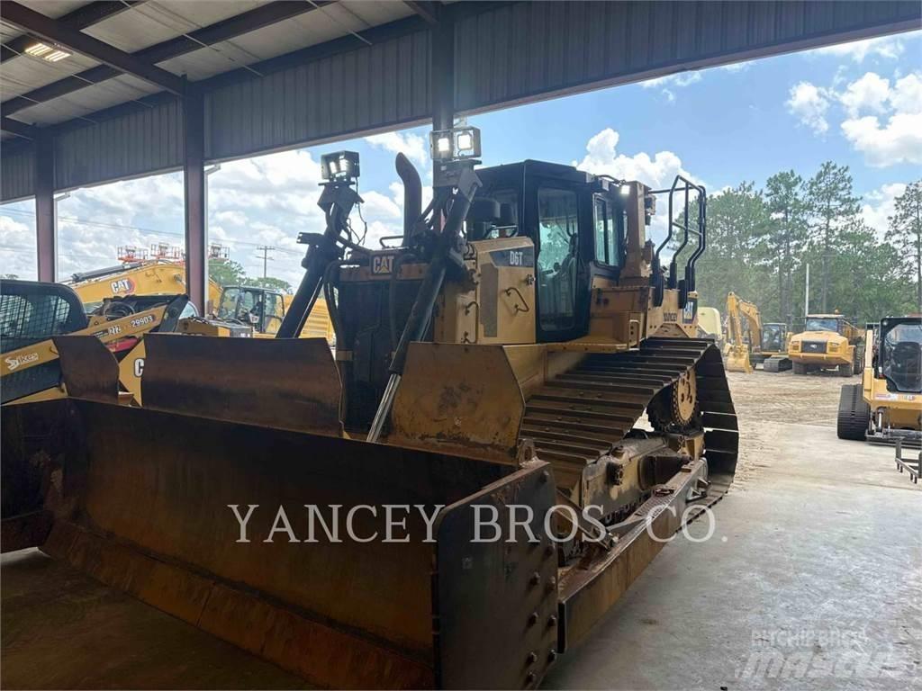 CAT D6T Pásové dozery