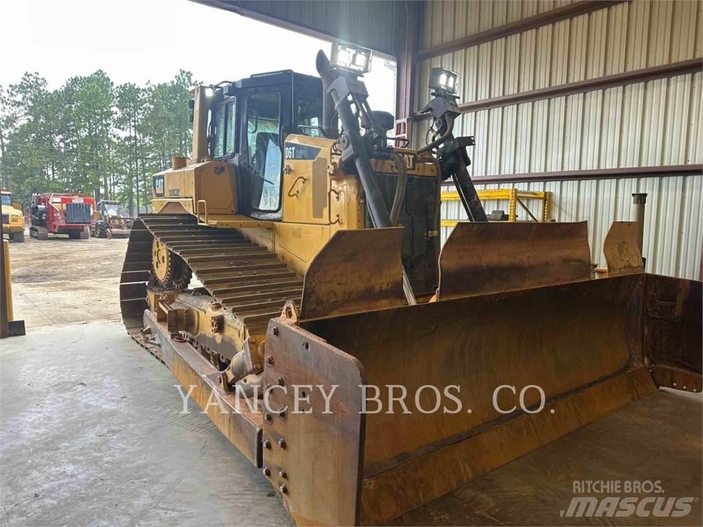 CAT D6T Pásové dozery