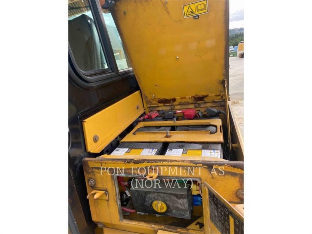 CAT D6T Pásové dozery