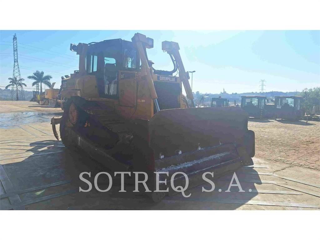 CAT D6T Pásové dozery