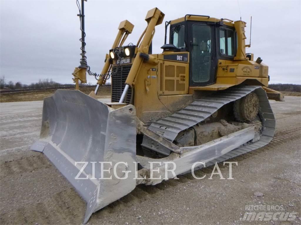 CAT D6T Pásové dozery