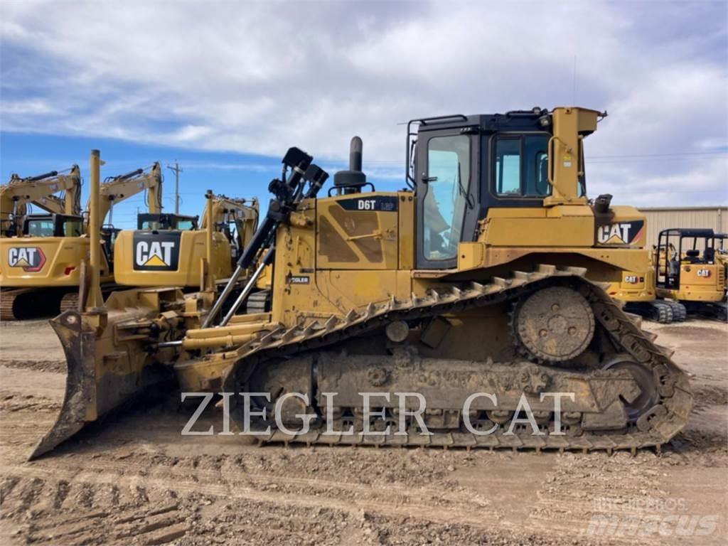 CAT D6T Pásové dozery