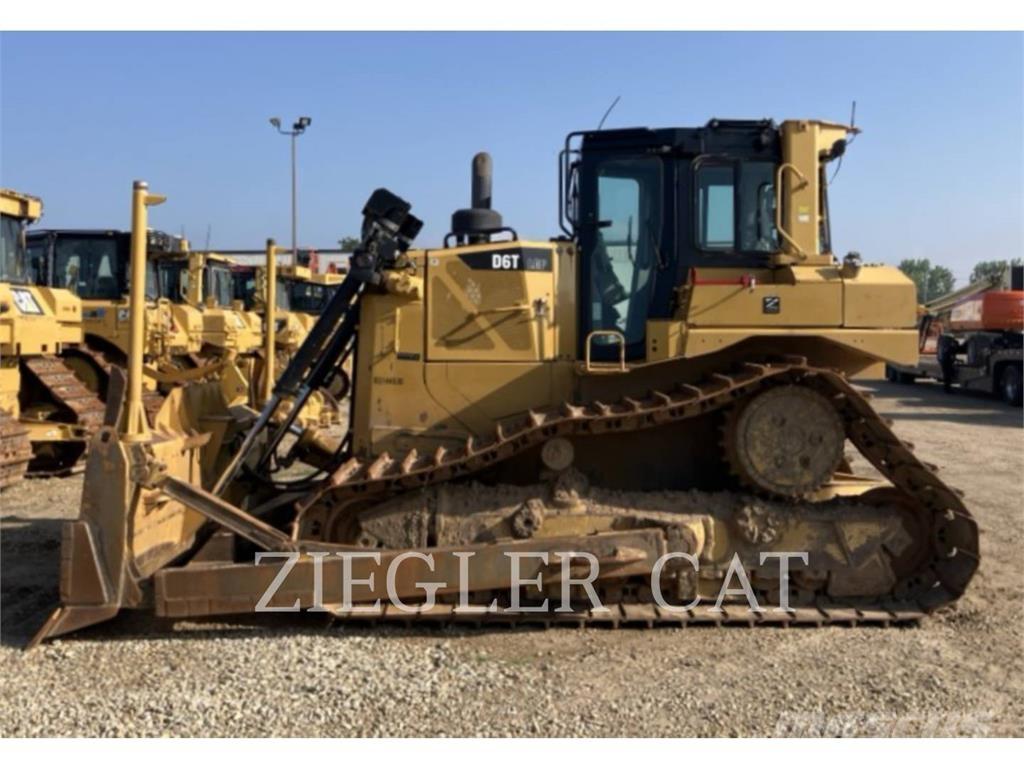 CAT D6T Pásové dozery