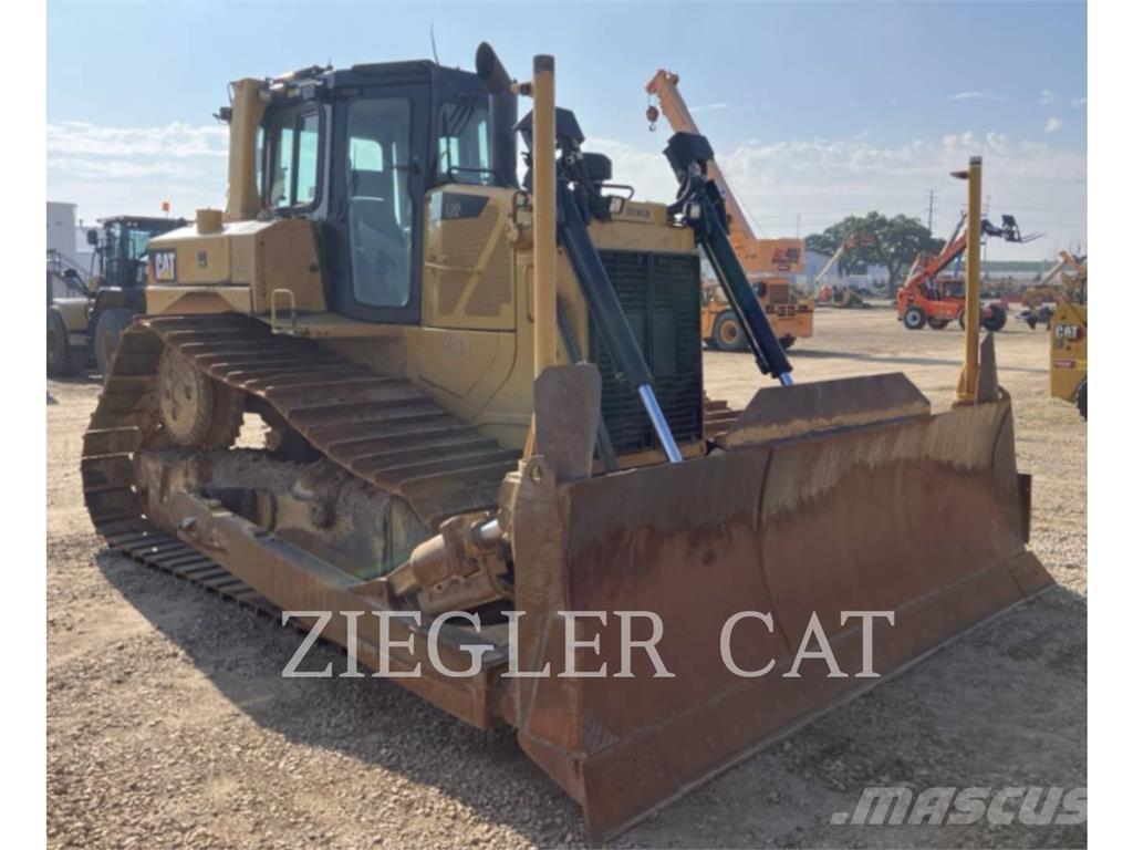 CAT D6T Pásové dozery
