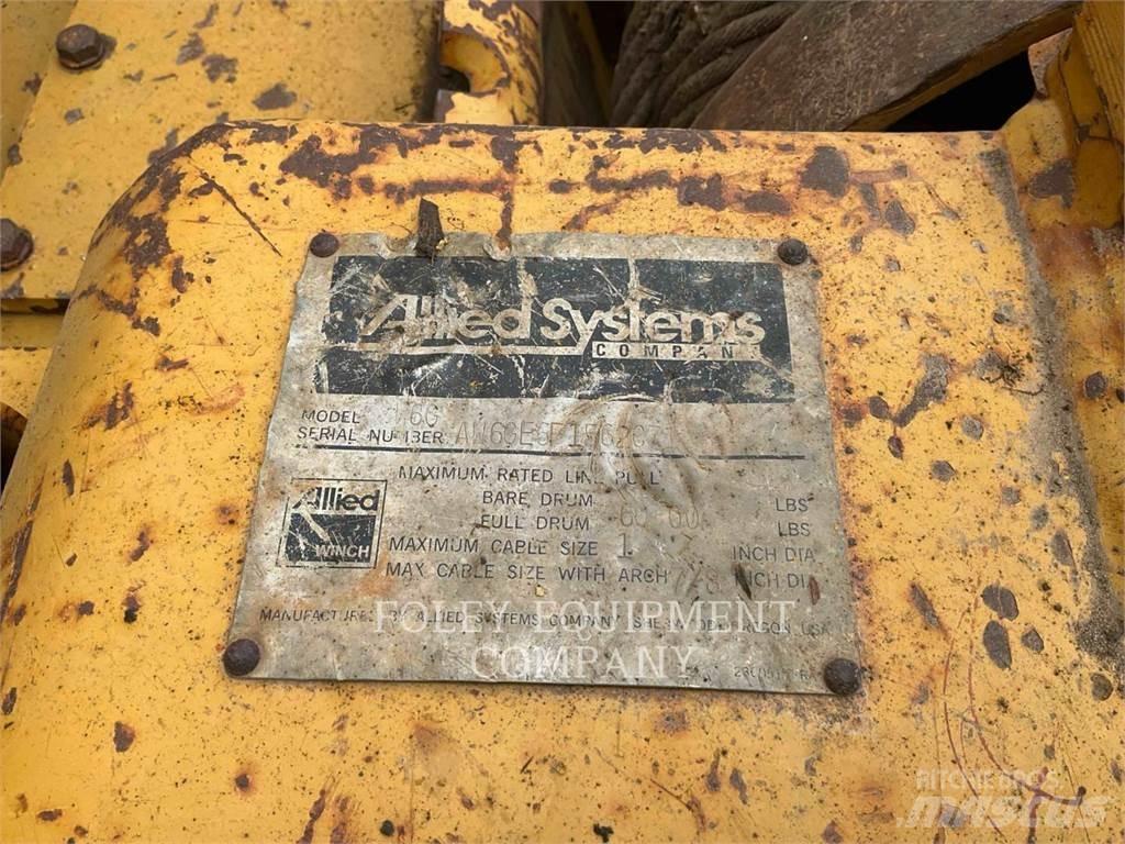 CAT D6T Pásové dozery