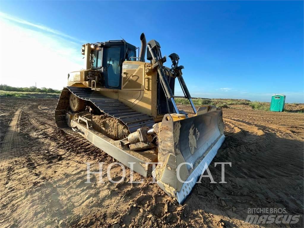 CAT D6T Pásové dozery