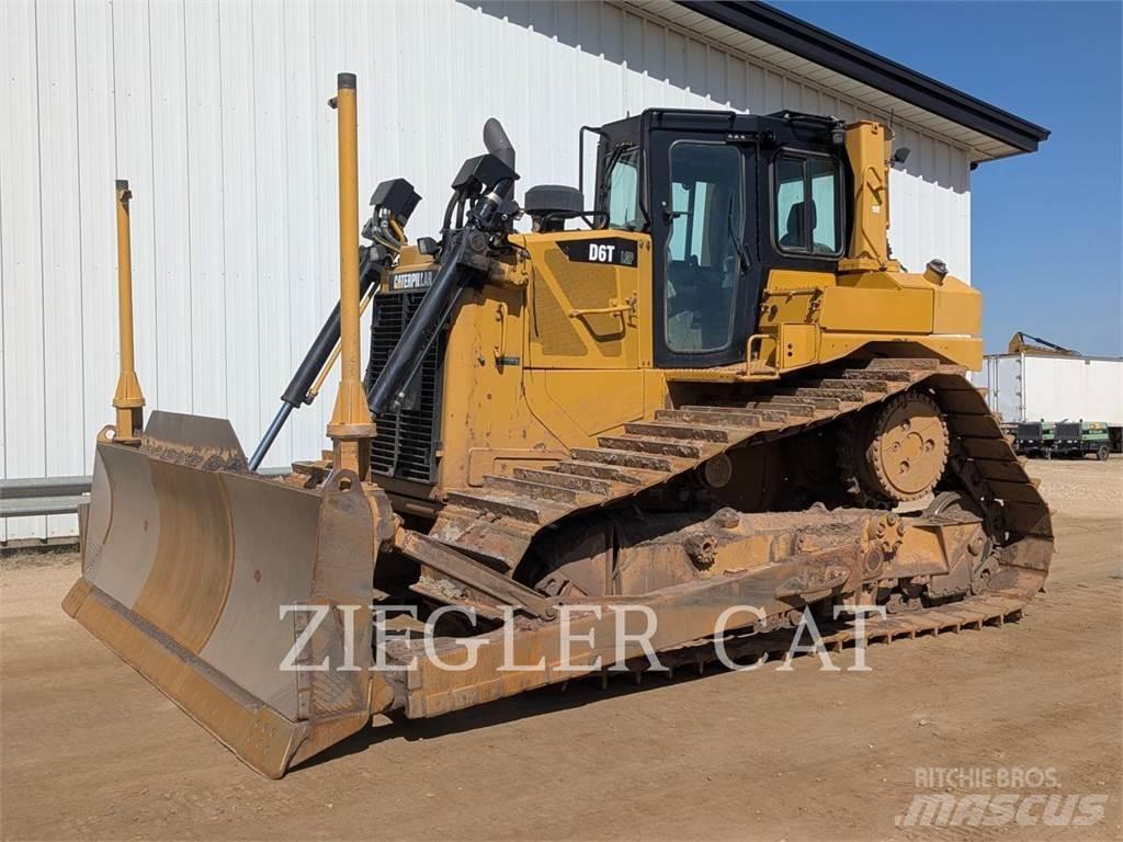 CAT D6T Pásové dozery