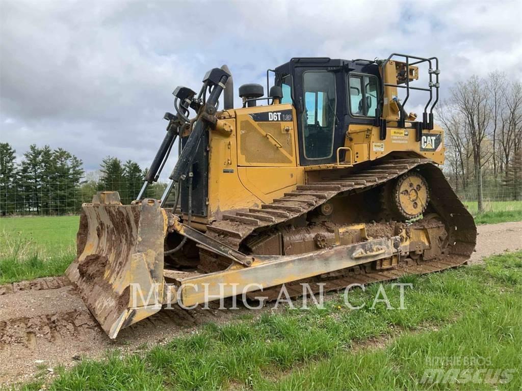 CAT D6T Pásové dozery