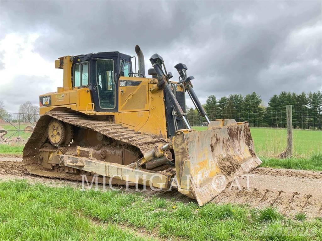 CAT D6T Pásové dozery
